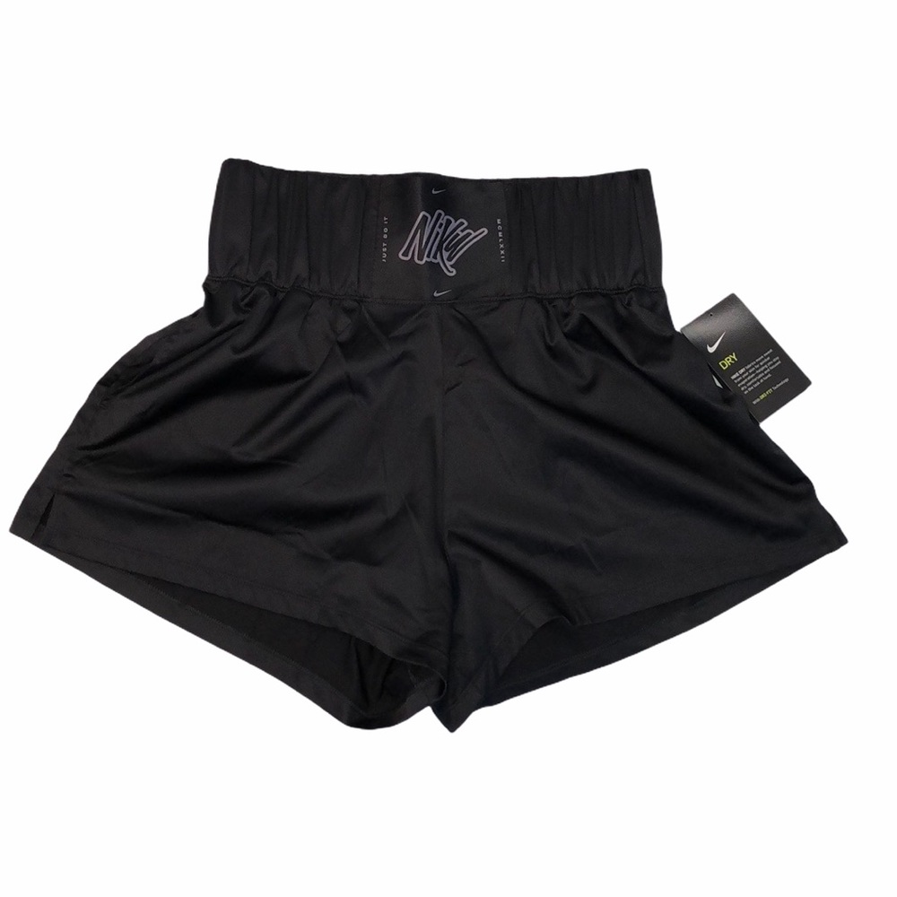 Nike Women’s Training Shorts Size Medium